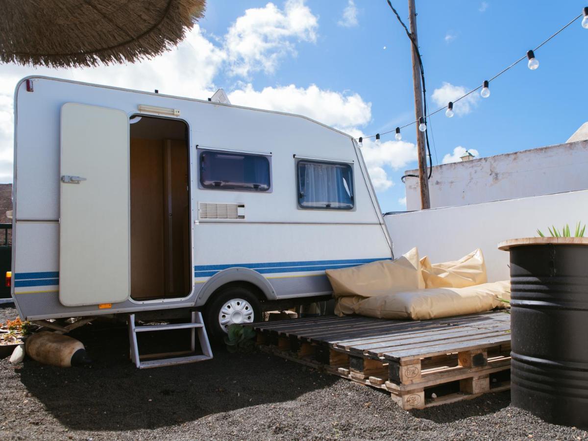 Glamping Caravan Lanzarote تيناجون المظهر الخارجي الصورة