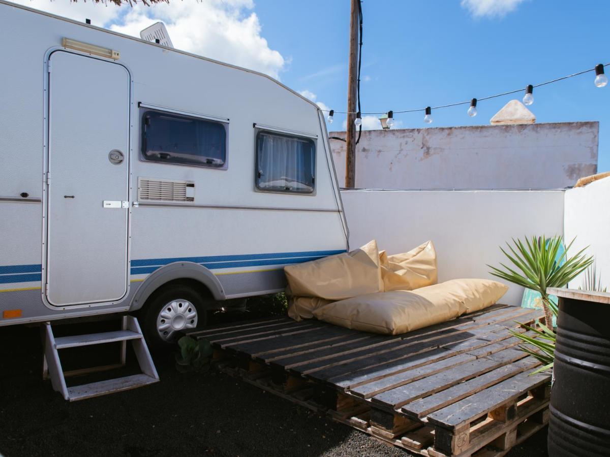 Glamping Caravan Lanzarote تيناجون المظهر الخارجي الصورة