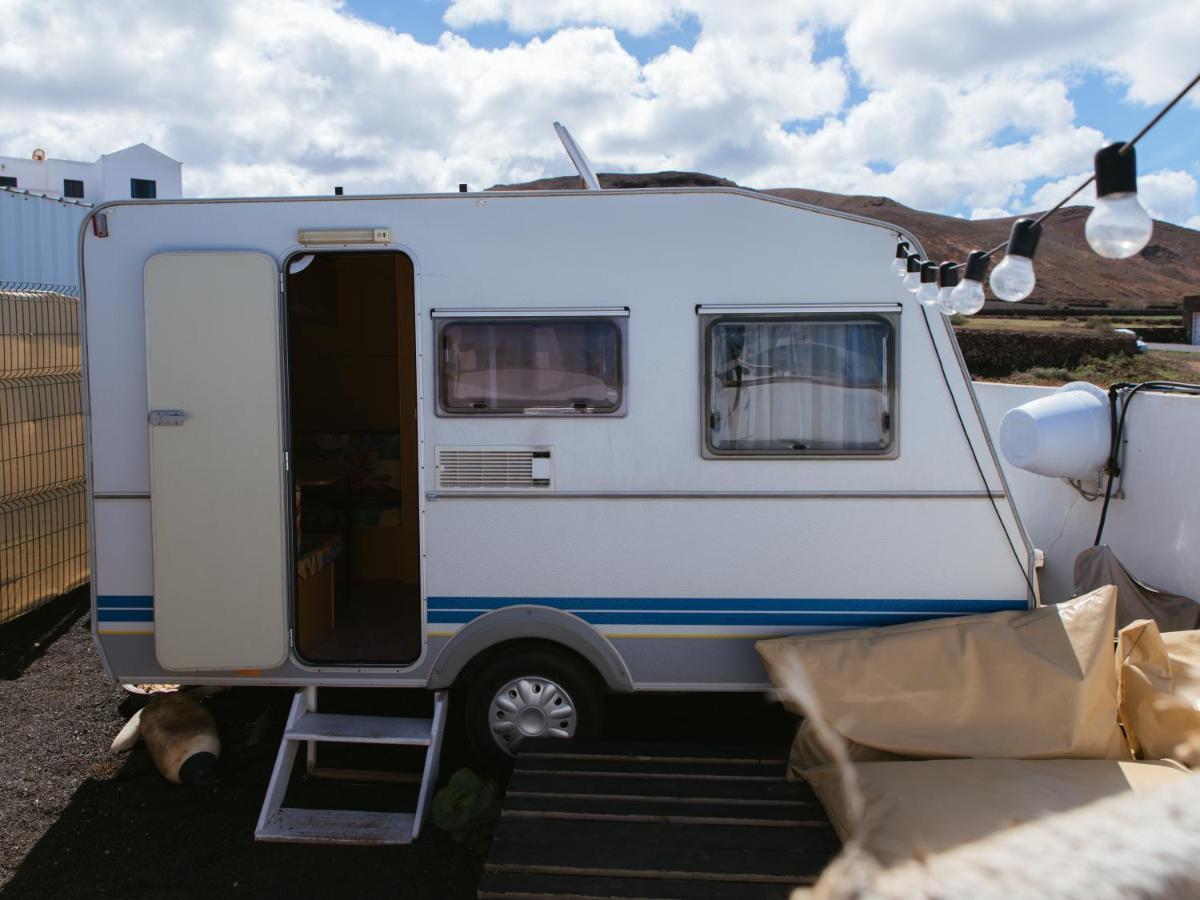 Glamping Caravan Lanzarote تيناجون المظهر الخارجي الصورة